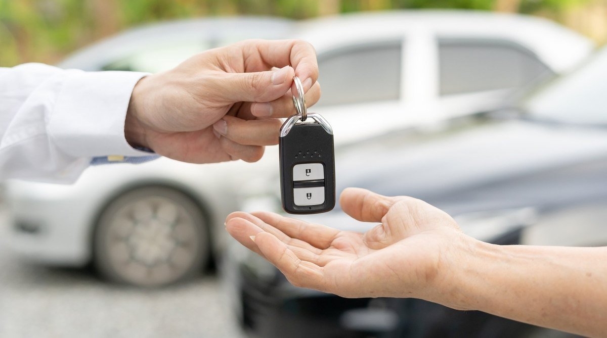10 things to know before buying a used electric car